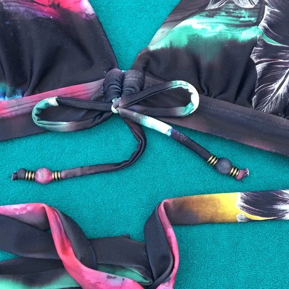 Swimsuit Top - Picture 3 of 6